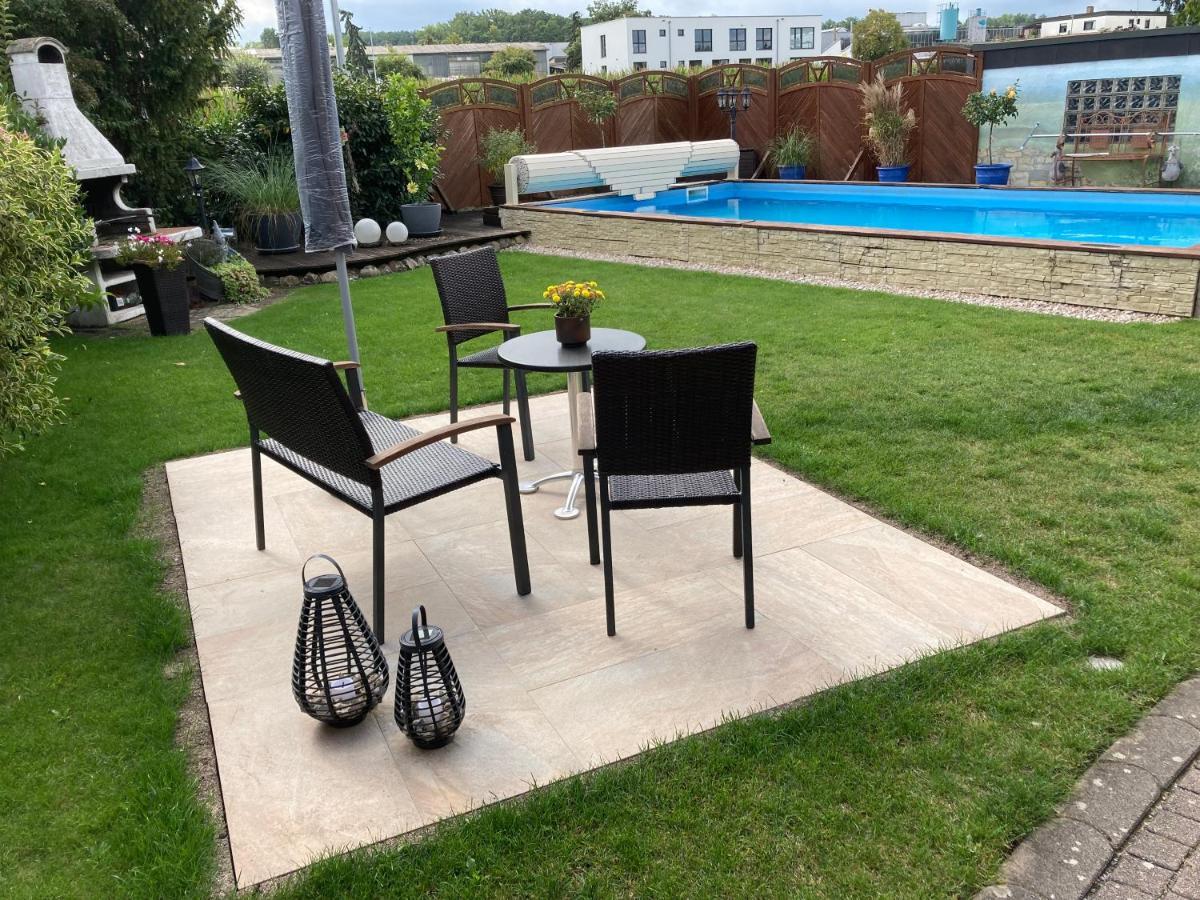 Ferienwohnung Schwarz Sersheim Luaran gambar